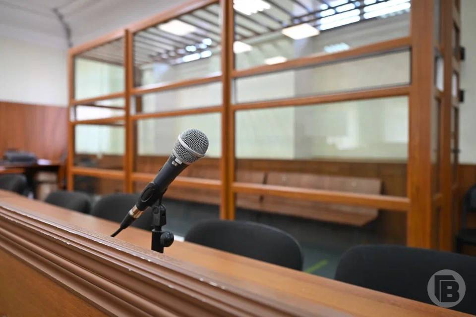 Волгоградский суд оставил под стражей троих жителей Михайловки за избиение на заправке