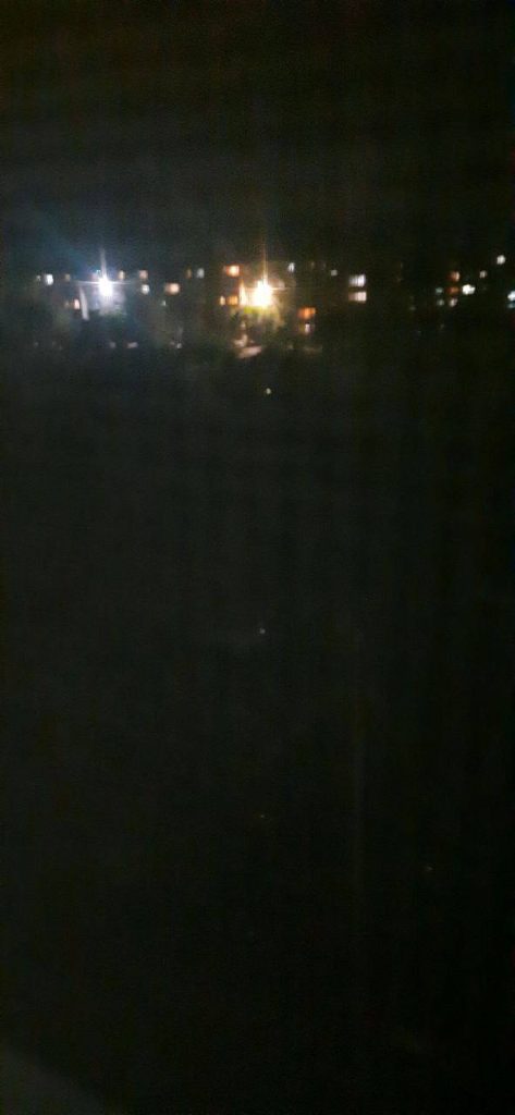 Длительное отсутствие освещения во дворе на 2-ой Краснознаменской 65 в Михайловке