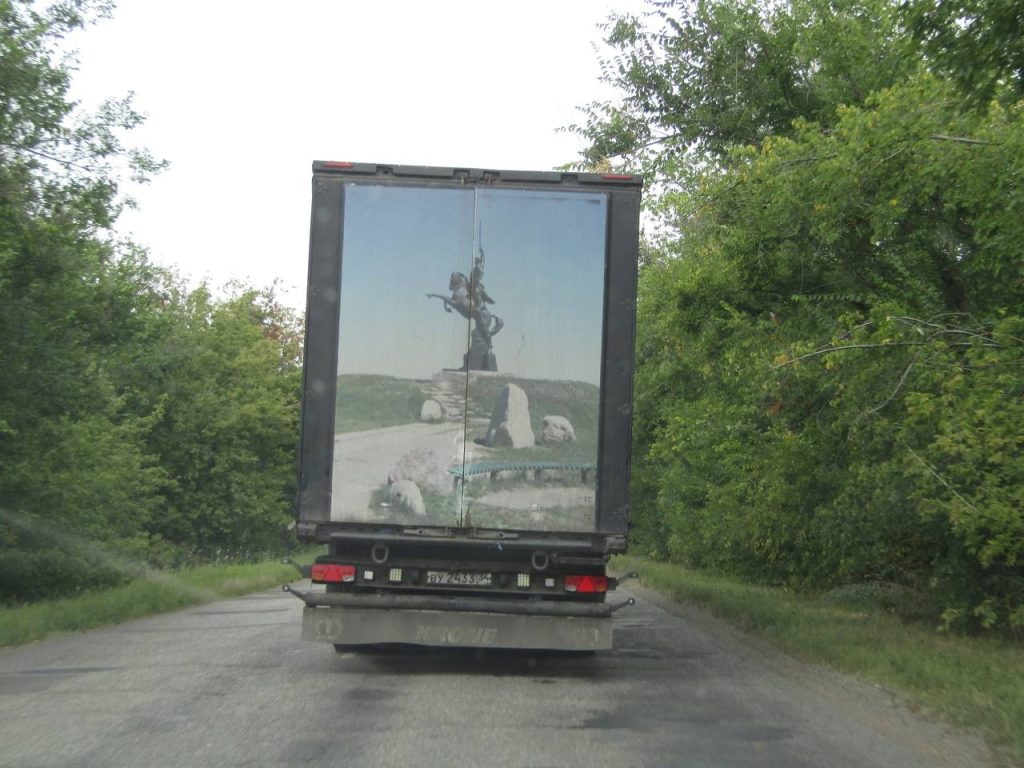 Михайловка: Владелец фуры или водитель проявили патриотизм