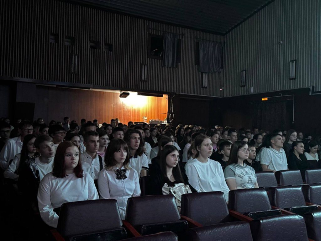 Михайловские школьники почтили память жертв бесланской трагедии