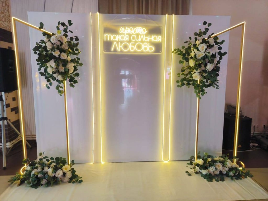 Услуги аренды фотозон и юбилейных цифр для мероприятий