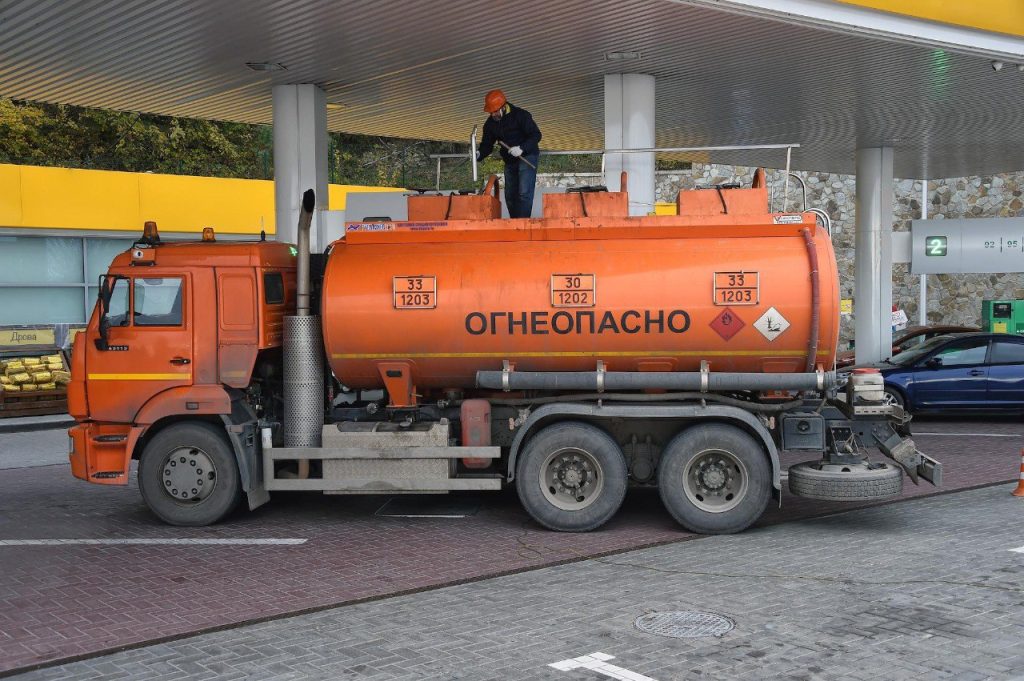 В Волгограде заметно выросли цены на различные марки бензина