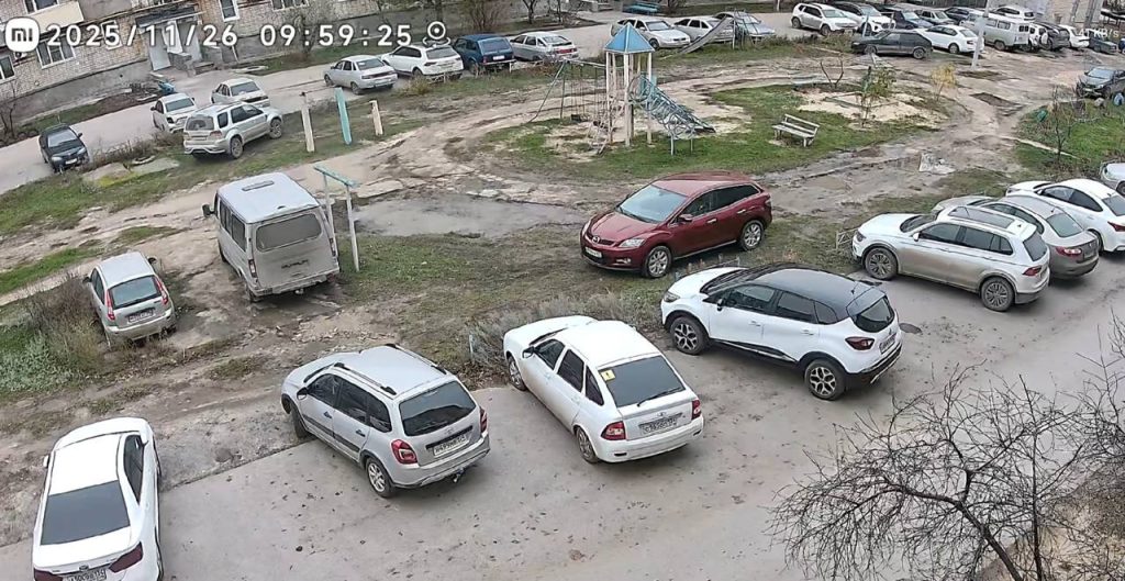 Проблемы с парковкой в Михайловке: жители жалуются на хаос на дорогах