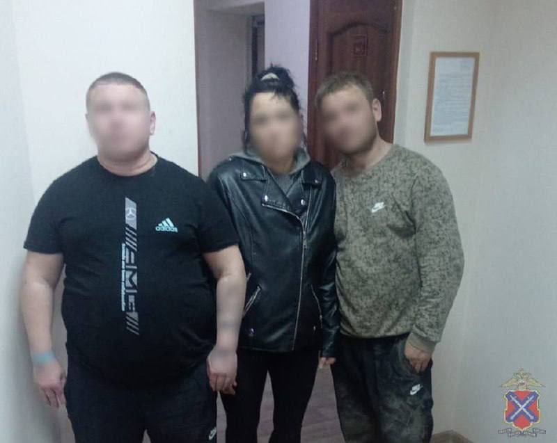 В Михайловке задержаны трое при попытке забрать наркозакладку