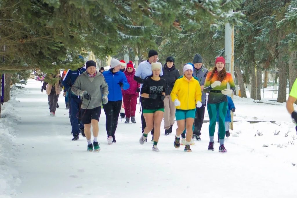 В Михайловке завершили 2025 год традиционным забегом