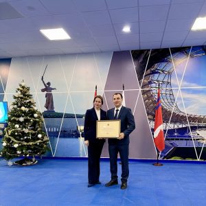 Тренер по самбо из Михайловки Георгий Кононов удостоен губернаторской награды