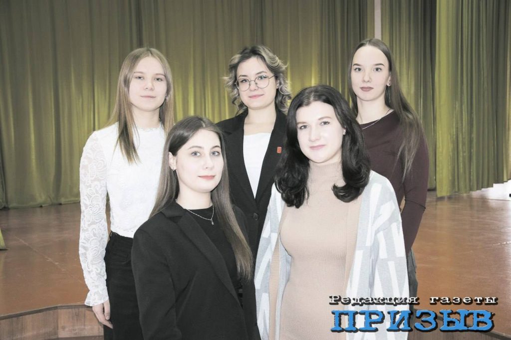 Пять студентов Михайловского колледжа получили престижные правительственные стипендии