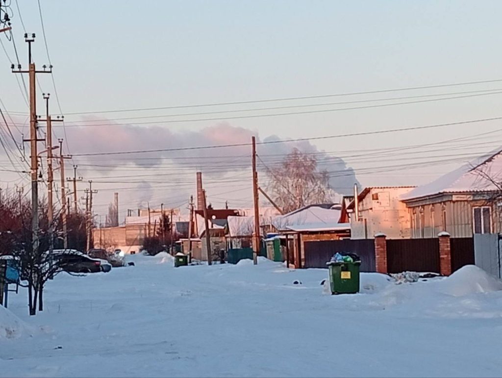 Жители Михайловки обеспокоены сильным задымлением от цементного завода