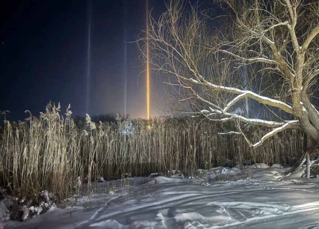 Таинственные огни озарили ночное небо над Михайловкой