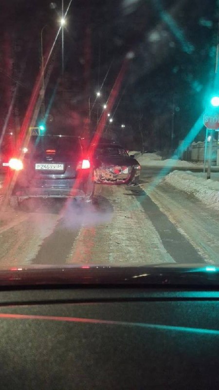 ДТП на перекрёстке улиц Украинской и Обороны в Михайловке