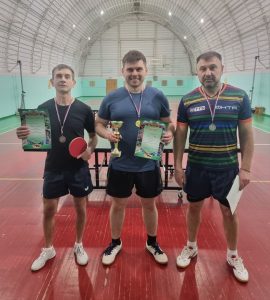 В Михайловке определили сильнейших теннисистов в честь Дня защитника Отечества