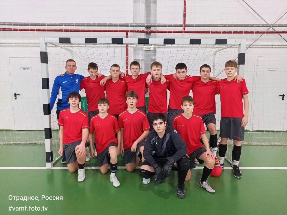 «Бузулук» из Новоаннинского стал победителем финала по футзалу среди юношей