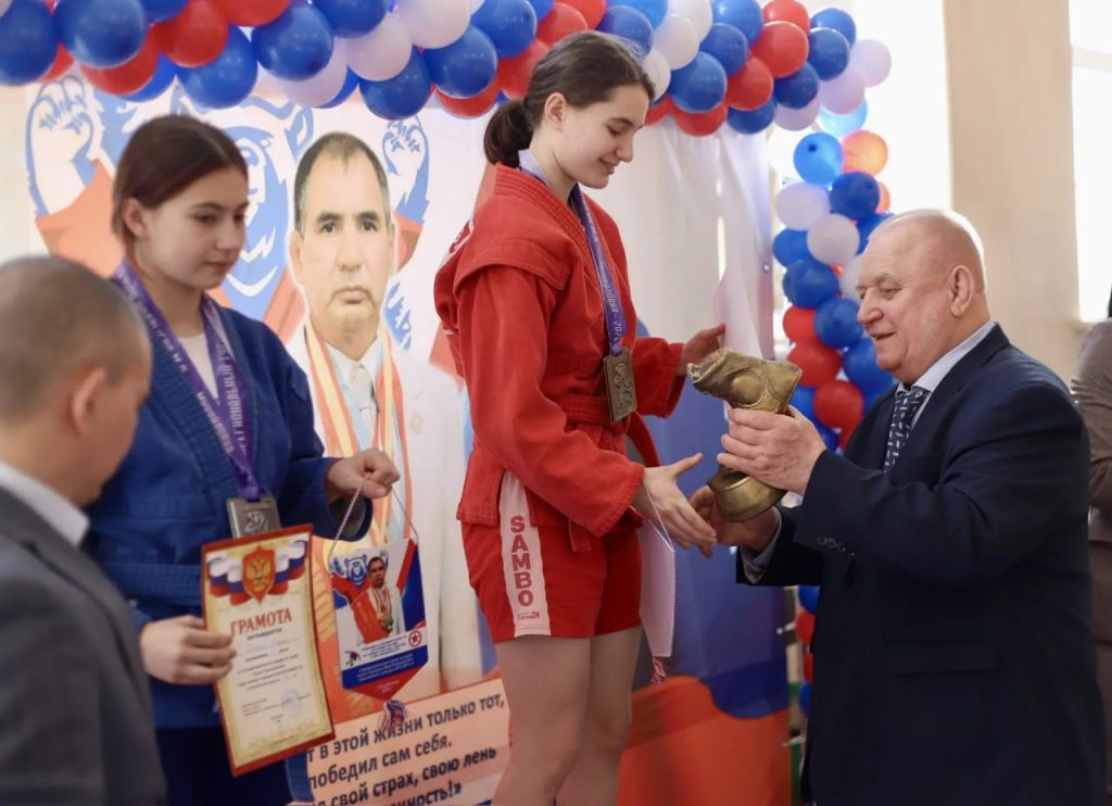 В Михайловке прошёл турнир по самбо памяти чемпиона мира Мухаммедмурата Халлыева