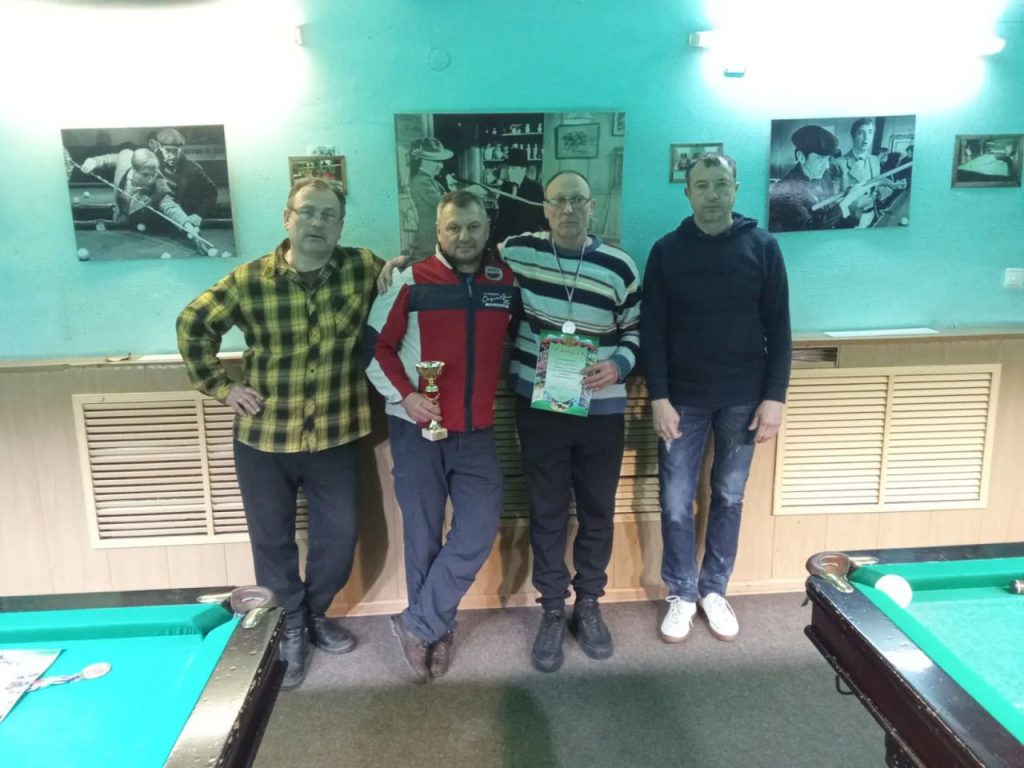 В Михайловке определили сильнейших бильярдистов в честь Дня защитника Отечества