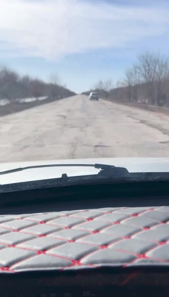 Дорога до Михайловки в плачевном состоянии: жители требуют ремонта