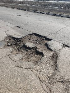 Жители Михайловки жалуются на катастрофическое состояние дороги до хутора Сидоры