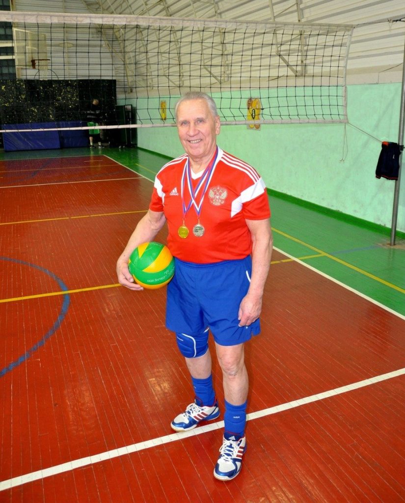 85-летний ветеран из Михайловки стал чемпионом России по волейболу