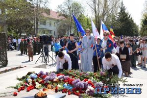 В Михайловке песни военных лет звучали в парке имени Смехова